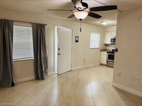 3325 Arpt Rd S in Naples, FL - Building Photo - Building Photo