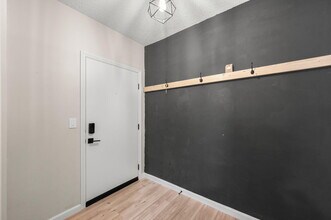 6175 S Mirror Lake Dr in Sebastian, FL - Building Photo - Building Photo