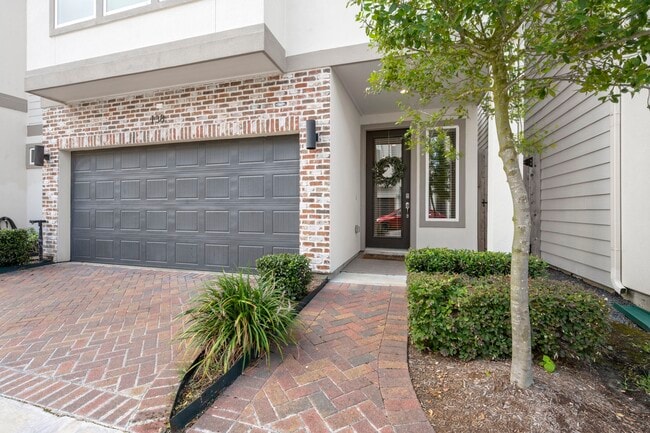 138 Knightsbridge Park Ln in Houston, TX - Building Photo - Building Photo