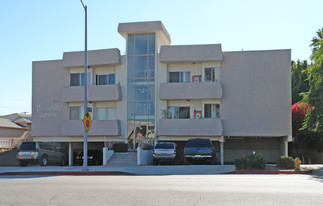 8822 Cadillac Ave Apartments