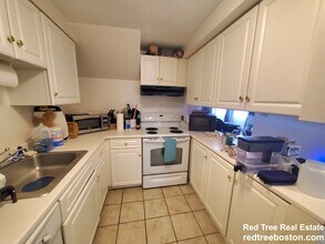 8-10 Glencoe St. Unit 1, Unit 1 in Boston, MA - Building Photo - Building Photo