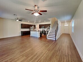 1889 Silver Point in Middleburg, FL - Foto de edificio - Building Photo