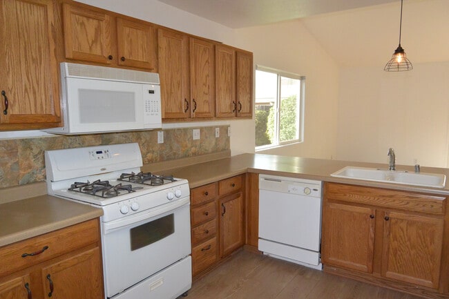 property at 2620 W Brooke Ave
