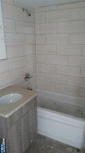 110 39th St, Unit 2 in Union City, NJ - Foto de edificio - Building Photo