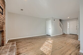 5022 Hawthorne Ct-Unit -2 in Smyrna, GA - Building Photo - Building Photo