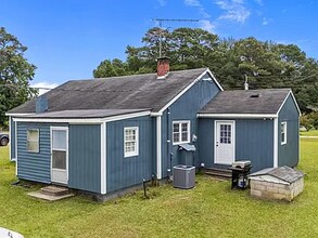 346 Selah Church Rd in Goldsboro, NC - Foto de edificio - Building Photo