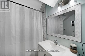 4102 Portage Rd in Niagara Falls, ON - Building Photo - Building Photo