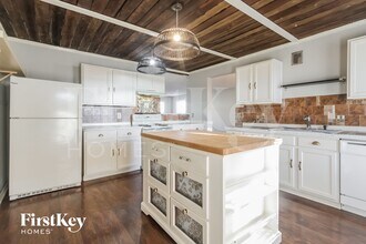 319 Sunburst Ln in Greenwood, IN - Building Photo - Building Photo