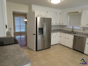 100 Sunchase Ct in Bonaire, GA - Building Photo - Building Photo