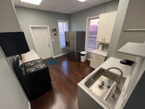 933 White St in Dubuque, IA - Building Photo - Building Photo