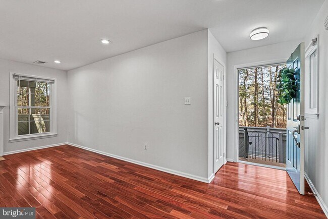 1577 Church Hill Pl in Reston, VA - Building Photo - Building Photo