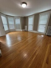 42 S Main St-Unit -A in Uxbridge, MA - Building Photo - Building Photo