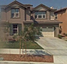 27325 Quincy Ln in Temecula, CA - Building Photo