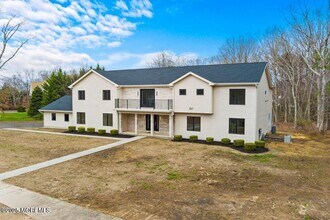 527 Woodview Rd in Toms River, NJ - Building Photo - Building Photo