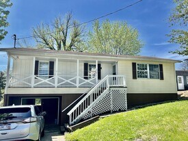 736 Dayton St in Morgantown, WV - Building Photo