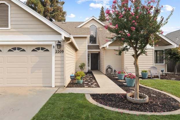 2209 Prins Alexander Cir in Modesto, CA - Building Photo - Building Photo