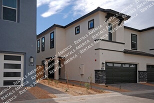 3725 E Catalina Dr in Phoenix, AZ - Building Photo