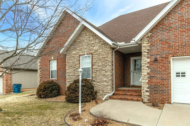 713 River Rock Ct in Nixa, MO - Building Photo - Building Photo