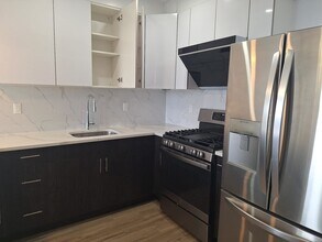 7065 Queens Blvd, Unit 5C in Woodside, NY - Building Photo - Building Photo