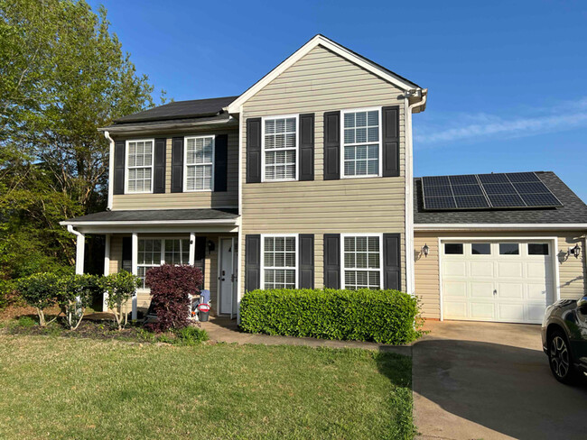 property at 824 Glisten Dr