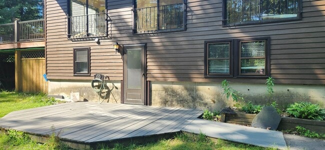 property at 62 Hovey Rd