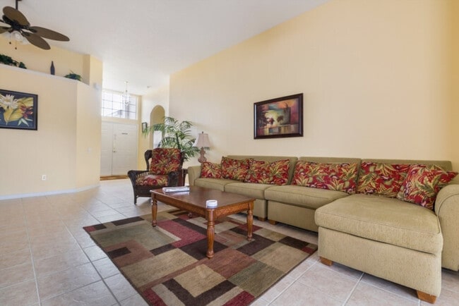 8171 Fan Palm Way in Kissimmee, FL - Building Photo - Building Photo