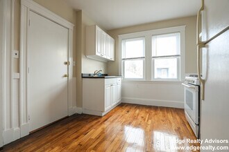 46 Bostonia Ave, Unit 1 in Boston, MA - Building Photo - Building Photo