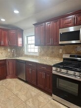 225-10 146th Ave in Queens, NY - Building Photo - Building Photo