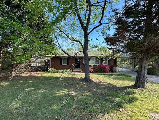 property at 2690 Lake Harbin Rd