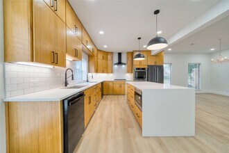 7906 Duffield Ln in Houston, TX - Building Photo - Building Photo