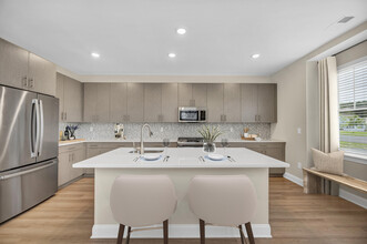 Woodland Green in Bloomfield in Bloomfield, CT - Building Photo - Building Photo