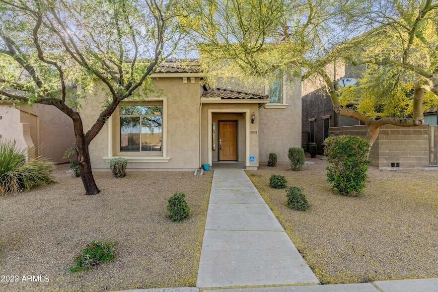 3983 E Cat Balue Dr in Phoenix, AZ - Building Photo