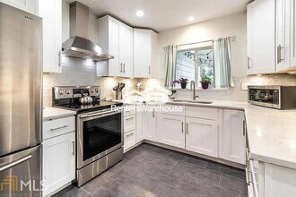 907 Gresham Ave SE in Atlanta, GA - Building Photo - Building Photo