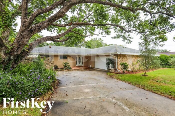 401 Broadview Ave in Altamonte Springs, FL - Building Photo