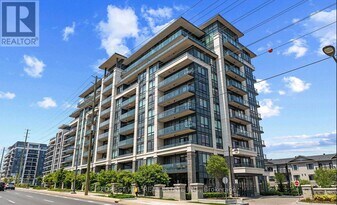 396 Hwy 7 in Richmond Hill, ON - Building Photo