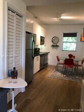 8220 NE 1st Pl-Unit -B1 in Miami, FL - Building Photo - Building Photo