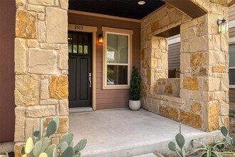 2513 Moreno St in Austin, TX - Building Photo - Building Photo