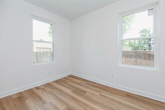 164 Glenwood Ave, Unit 102 in Bloomfield, NJ - Building Photo - Building Photo