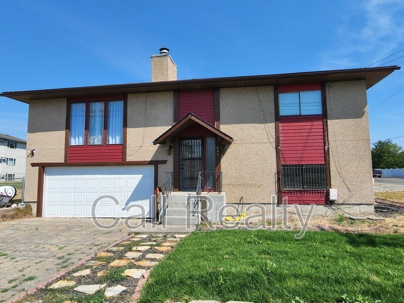 321 S Adams St in Spokane, WA - Building Photo