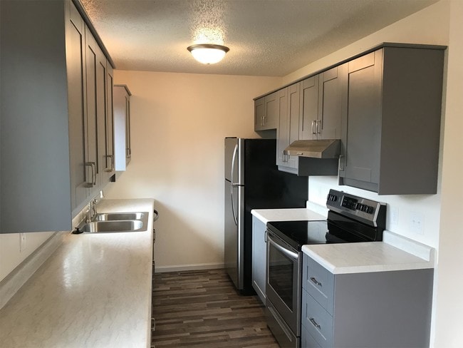 property at 1413 Collins Ave