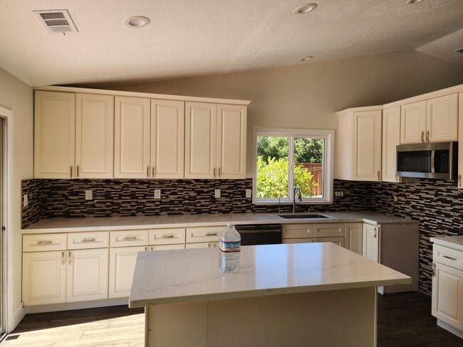 property at 6141 Starling Dr