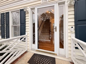 110 Waltons Creek Rd in Morrisville, NC - Foto de edificio - Building Photo