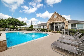 3419 Fountains Dr in Rosenberg, TX - Building Photo - Building Photo