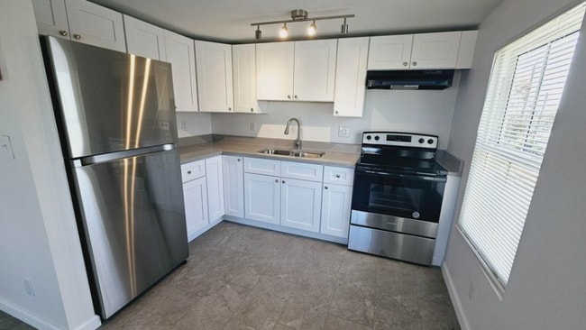 property at 914 10th St