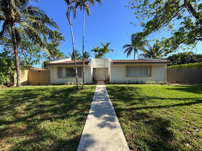 2645 Riverland Dr, Unit E in Fort Lauderdale, FL - Foto de edificio - Building Photo