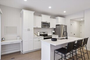 616 Franklin St in Roberts, WI - Building Photo