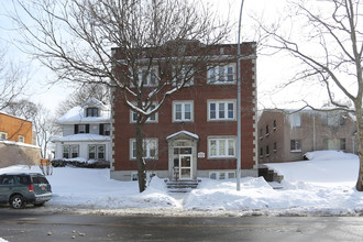 Parkview Apartments in Rochester, NY - Building Photo - Building Photo