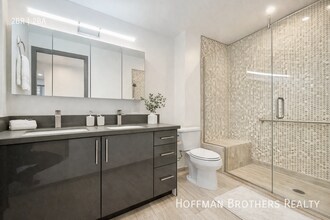 1063 S Wooster St in Los Angeles, CA - Building Photo - Building Photo