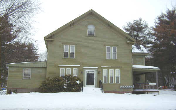 29 Spring St in Medford, MA - Building Photo