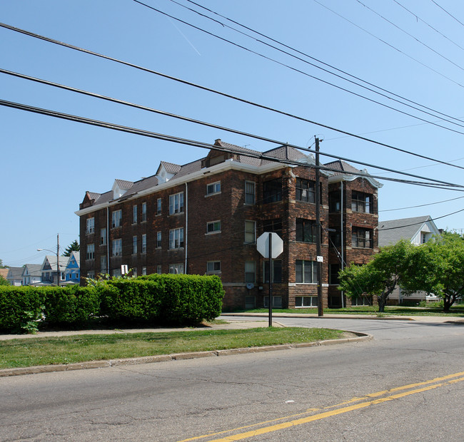 835 Buchtel Ave in Akron, OH - Building Photo - Building Photo